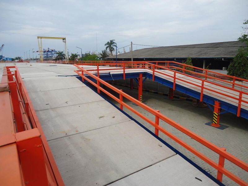 PARKING CONSTRUCTION - CAR PARKING ENTRANCE