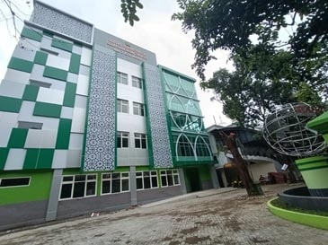 12 GEDUNG LABORATORIUM OLIMPIADE SAINS TERPADU